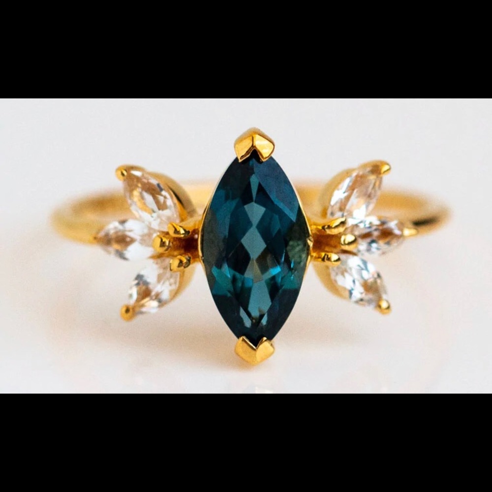 Local eclectic - La Kaiser London Blue Topaz Firefly ring size 7 - Like new
